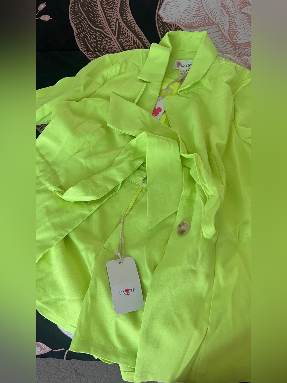 L’atiste Neon Lime blazer short set - Picture 8 of 9